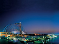  Jumeirah Beach Hotel 5*