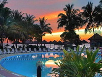  Holiday Inn Resort Damai Beach 4*